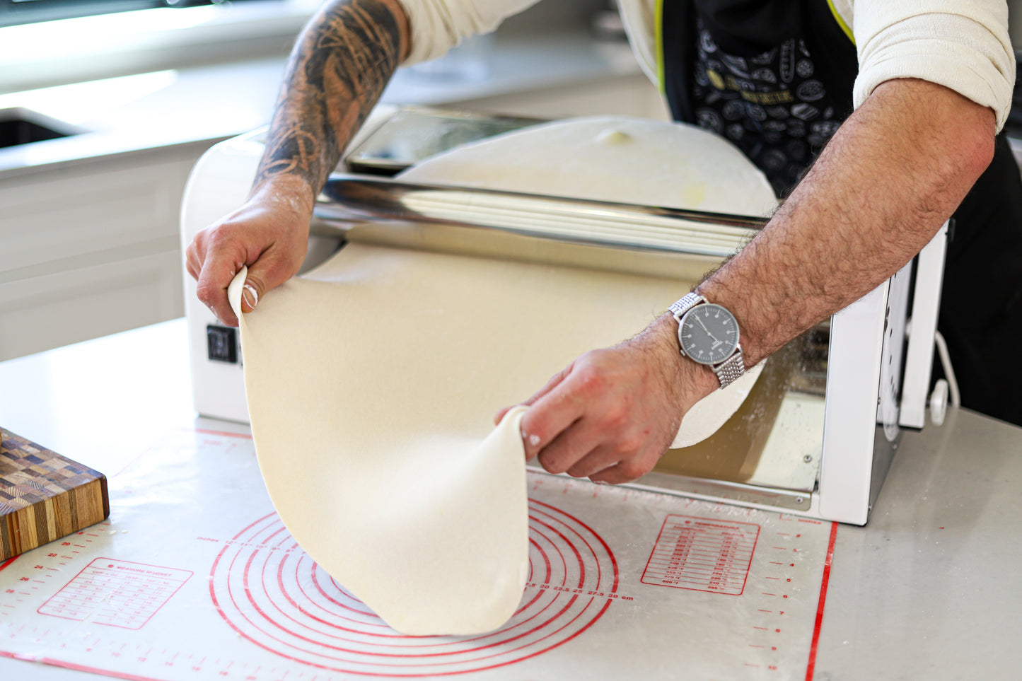 Laminadora de masa eléctrica: máquina para amasar de alta capacidad para pizza, pasteles y más, ideal para cocinas domésticas y comerciales