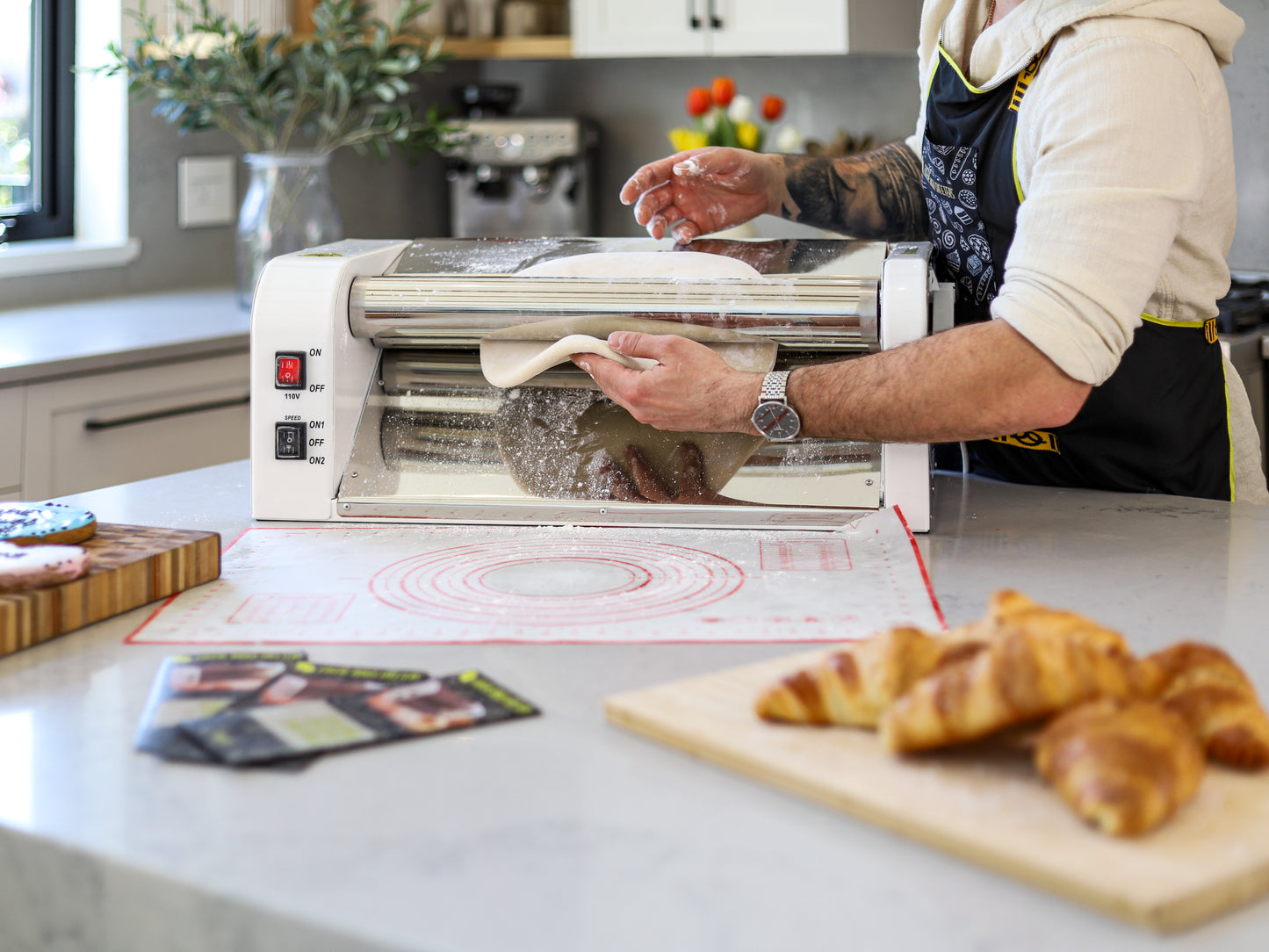Laminadora de masa eléctrica: máquina para amasar de alta capacidad para pizza, pasteles y más, ideal para cocinas domésticas y comerciales