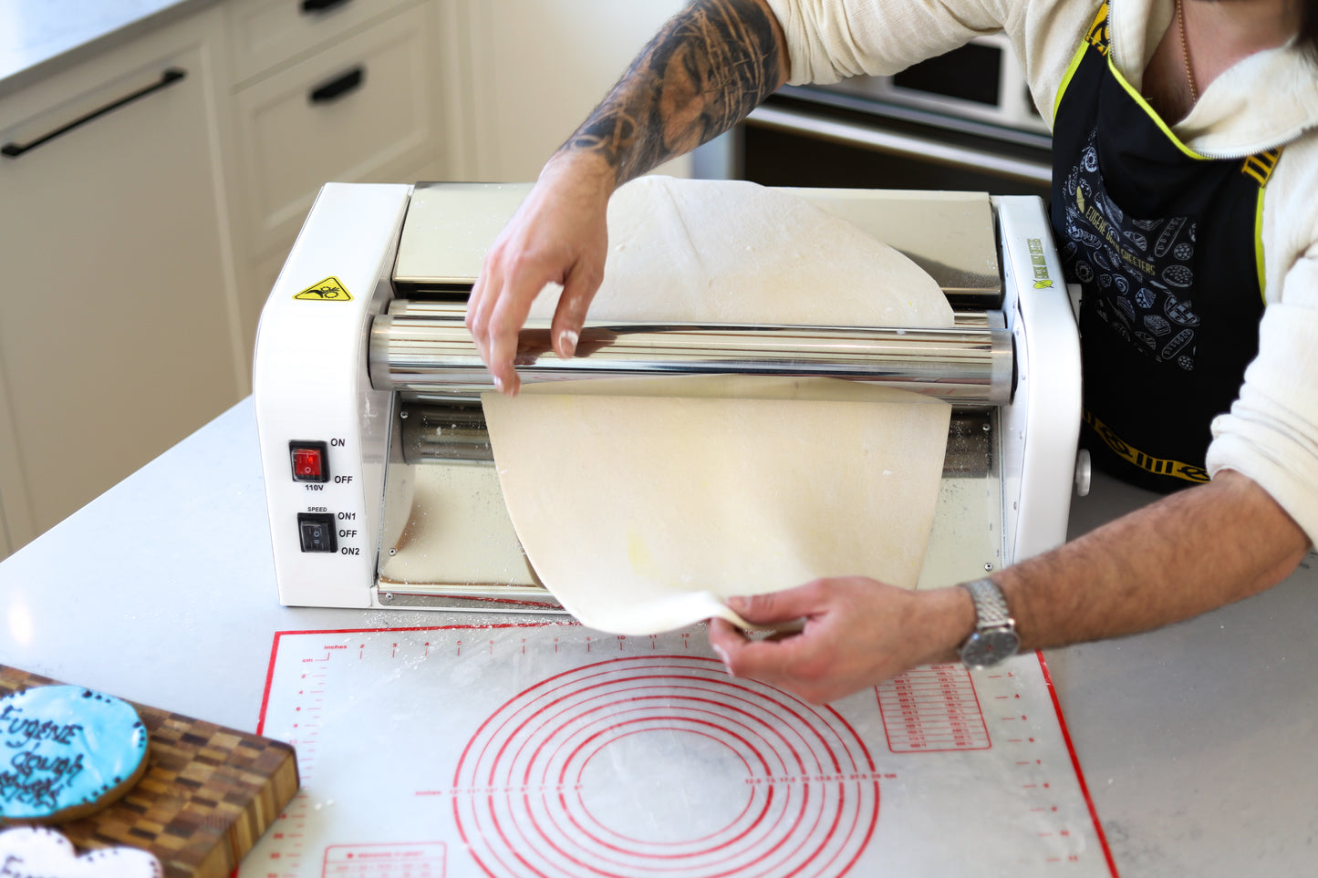 Laminadora de masa eléctrica: máquina para amasar de alta capacidad para pizza, pasteles y más, ideal para cocinas domésticas y comerciales