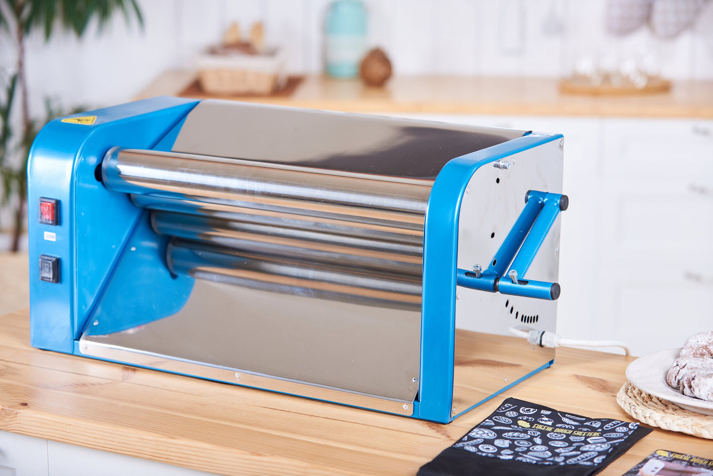 Electric Dough Sheeter – Compact, Professional-Grade Dough Roller for Home & Business Use